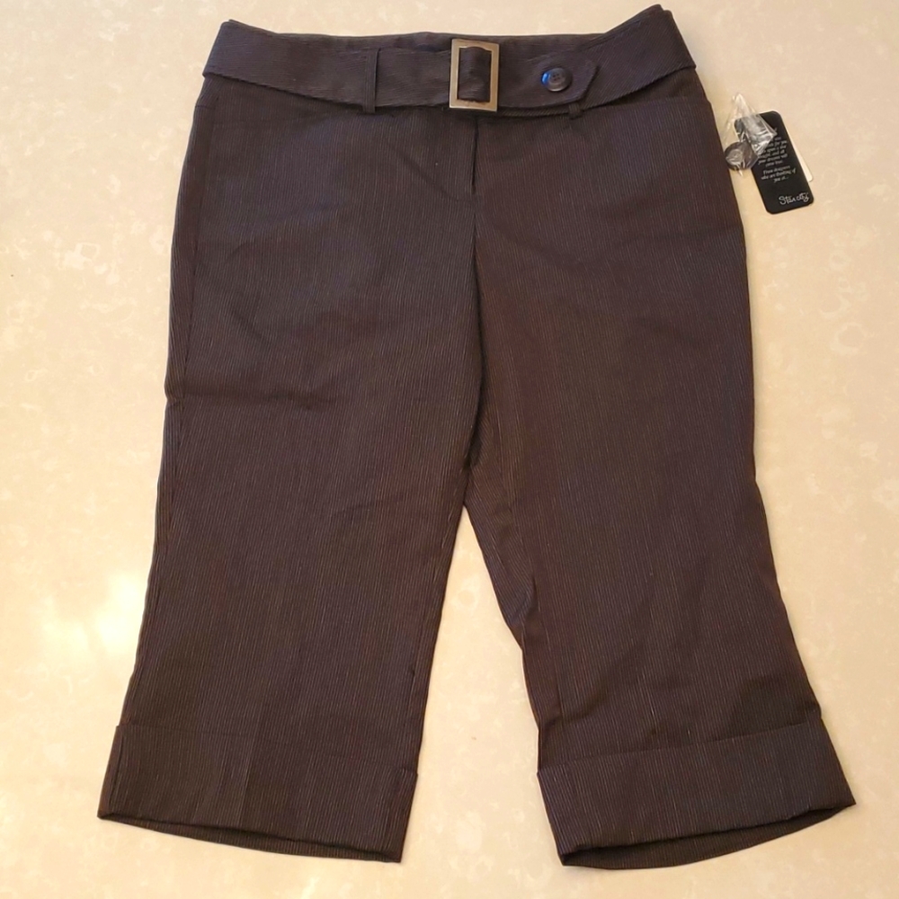 NWT brown pinstriped capris